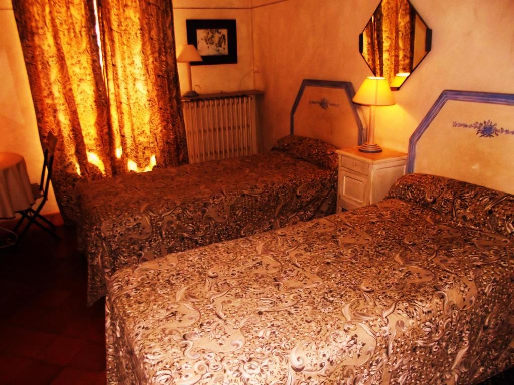 La Maison Aux Volets Bleus Bed & Breakfast Venasque Dış mekan fotoğraf